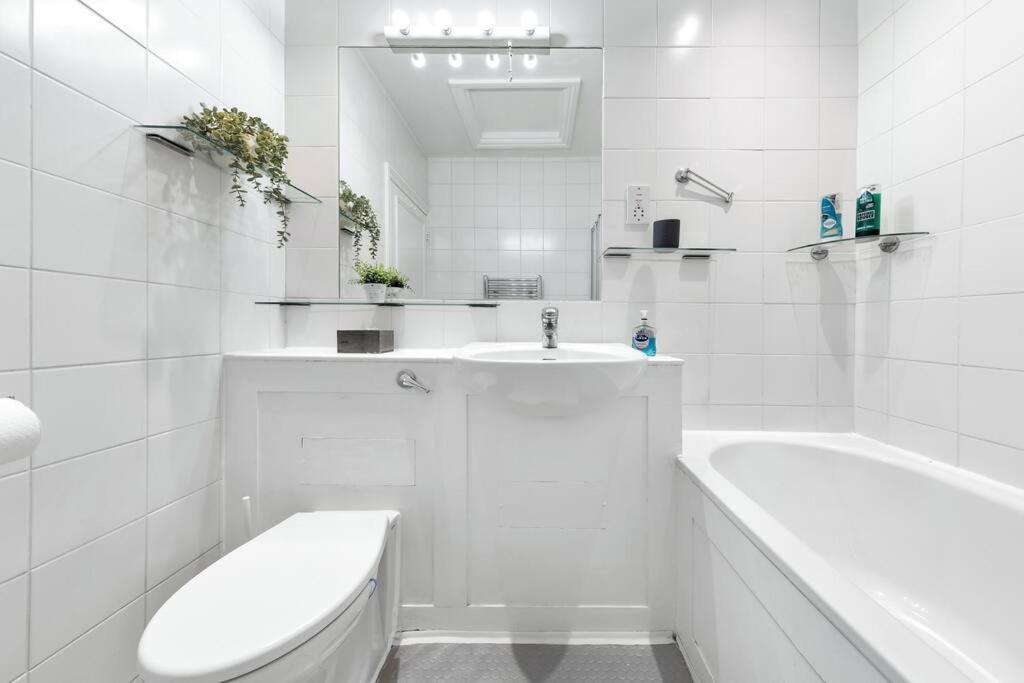 Spacious Sleep 11 With Terrace In Earls Court Ec99 Λονδίνο Εξωτερικό φωτογραφία
