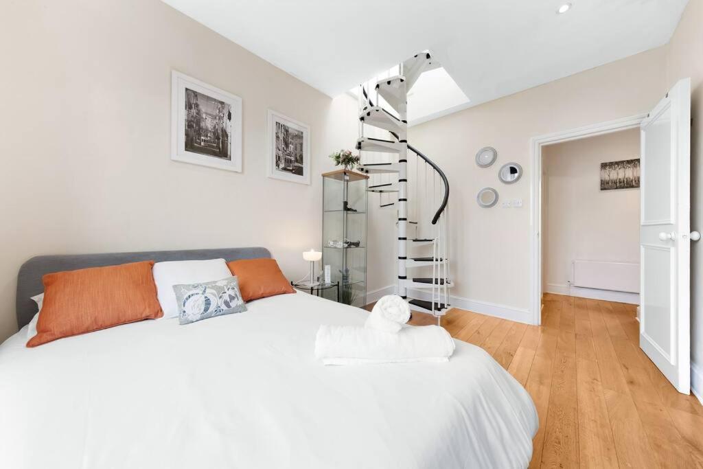 Spacious Sleep 11 With Terrace In Earls Court Ec99 Λονδίνο Εξωτερικό φωτογραφία
