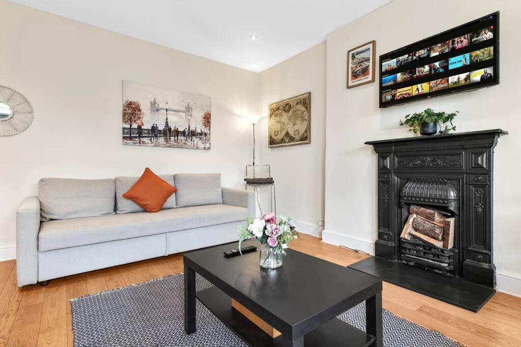 Spacious Sleep 11 With Terrace In Earls Court Ec99 Λονδίνο Εξωτερικό φωτογραφία
